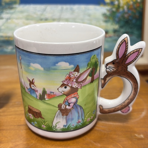 Vintage Set of 2 Easter Themed Bunny Handled Coffee Mugs, Decor - Picture 3 of 4